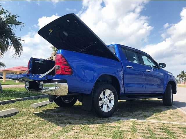 TOYOTA HILUX 画像８