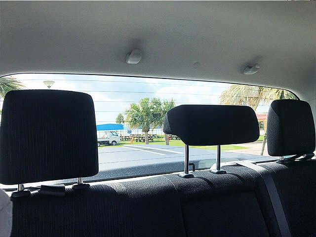 TOYOTA HILUX 車内画像４